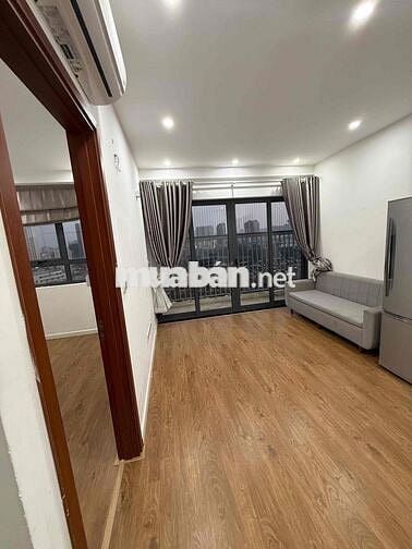 Chung cư C1 Tầng cao View hồ mát đầy đủ đồ
