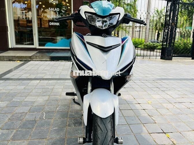 Xe máy Yamaha Exciter 150 màu trắng