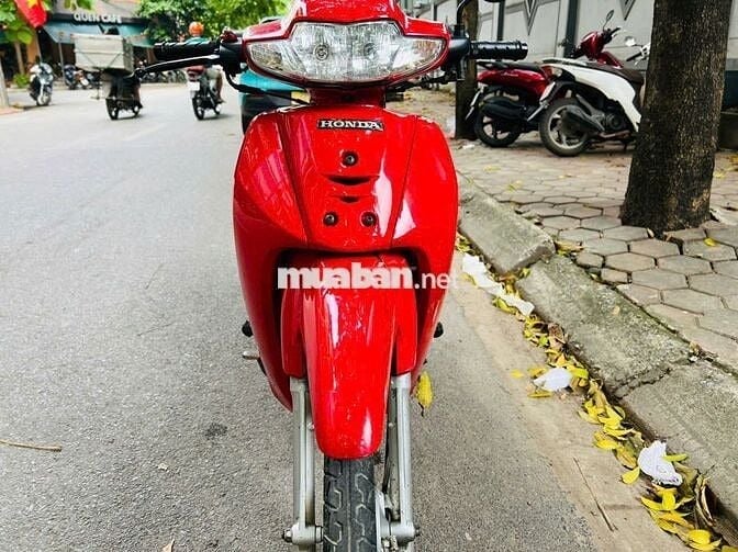 Xe máy Honda Wave màu đỏ