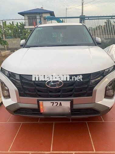 Hyundai Creta Tiêu chuẩn 2022 trắng nhập khẩu