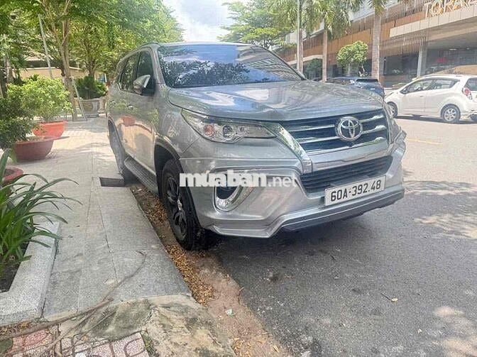 Mình cần bán Fortuner 2017 máy xăng số tự động