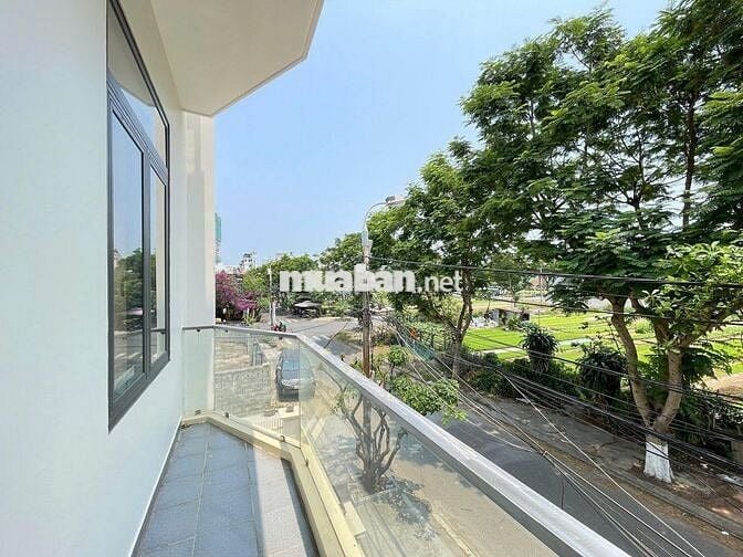 Studio ban công, gần sông Hàn, 35m2 giá 6tr5, trống sẵn