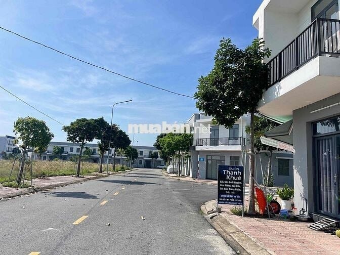 Kẹt tiền bán lô A28 Mega 1 city đối diện trường học chỉ 1,1 tỷ bao phí