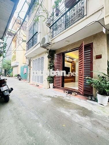 Cho thuê nhà ngọc thụy long biên 34m 3p ngủ đủ đồ giá 10 triệu