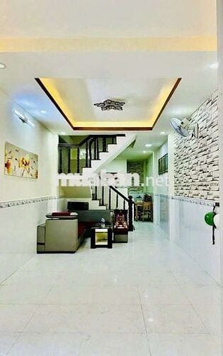 Nhà đẹp full NT 4x13m 2lầu 4pn 3wc. Gần ngả cây trâm phạm văn chiêu