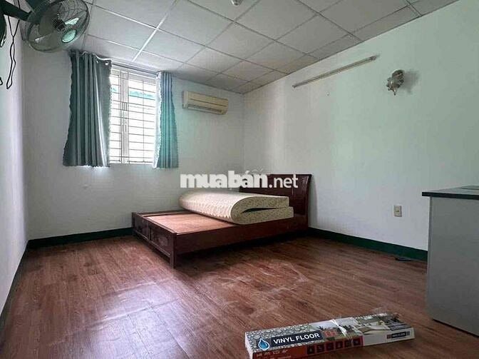 PHÒNG MỚI – SẠCH ĐẸP – CỬA SỔ TRỜI THOÁNG – GIÁ MỀM NGAY TRUNG TÂM