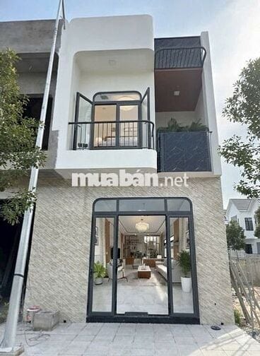 Bán ngộp nhà 1 trệt 1 lầu ngay chợ Bà Tri Tân Hiệp Tân Uyên Bình Dương