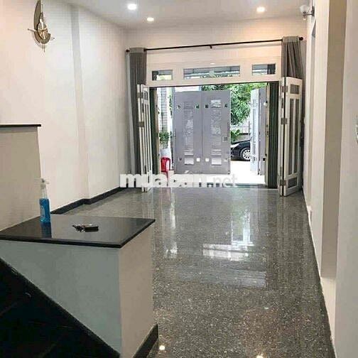 Nhà mặt tiền 72m2 , 5 phòng ngủ, đường số Tân Phong Quận7