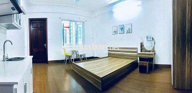 Cho thuê căn hộ STUDIO 25m2 Trung Kính chỉ 4tr3/tháng