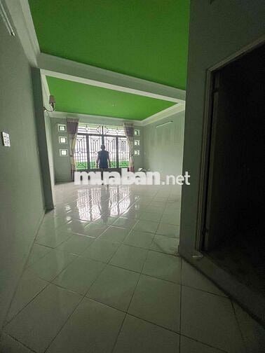 CHO thuê nguyên căn 3 tấm -100m2 -giá rẻ nhất khu tên lửa