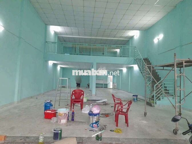 Kho thuê đẹp 8×28 gác lửng __ Đường võ văn vân Vĩnh Lộc b bình chánh