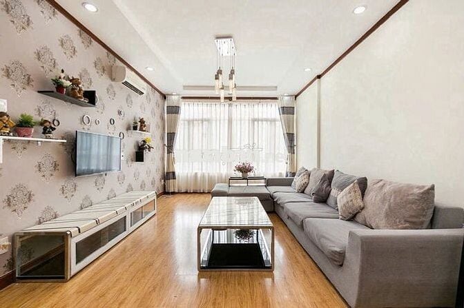 Bán căn hộ Phú Hoàng Anh, tầng trung, DT 129m2, 3PN, 2WC. Giá 4ty65