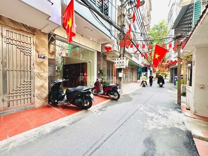 CẦU GIẤY, 6 TẦNG, GARA ÔTÔ 7 CHỖ, KINH DOANH