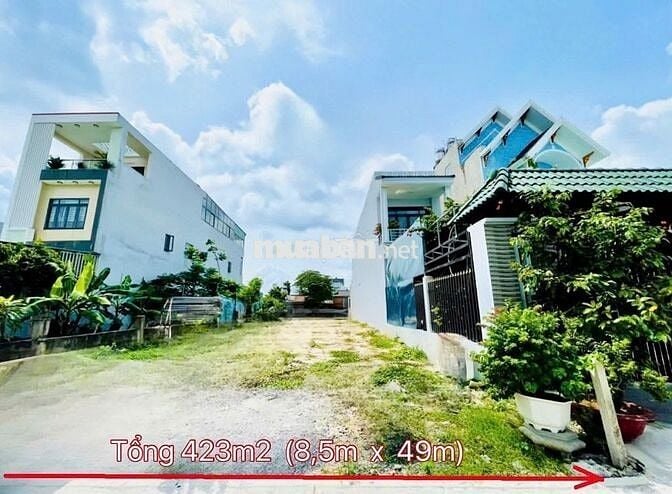 Đất làm nhà vườn 423m2 ngay TT Thị trấn Củ Chi. Đường nhựa 8m, SHR