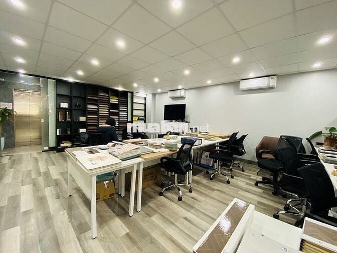 Cực phẩm mặt phố Nguyễn Trãi– Sàn đẹp, view sáng, nhanh tay thuê ngay!