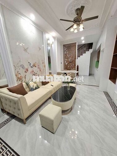 Bán nhà đẹp phố Trạm Long Biên - 5 tầng - full nội thất chỉ việc về ơt