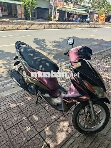 Yamaha Luvias 2012 nhỏ gọn