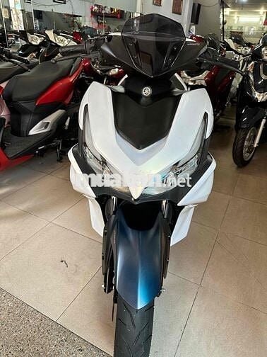 NVX 155cc đời 2022 chạy 9 ngàn km xe dán keo mới99