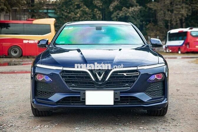 VinFast Lux A2.0 sx2022 đi 35k km có hỗi trợ bank