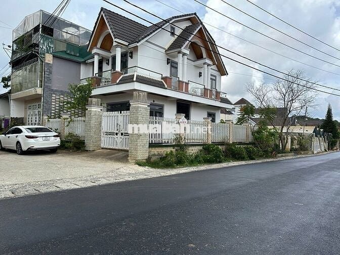 Cho thuê villa sân vườn 6 phòng phường 8 đà lạt 23 triệu/tháng