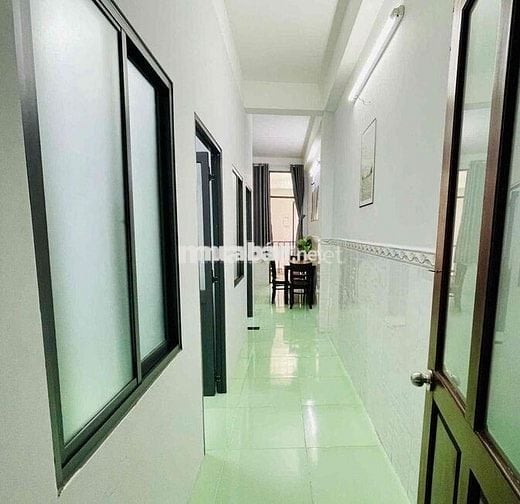 Căn Hộ 2PN Có Sẵn Nội Thất Free Xe , toà Có Giặt Sấy