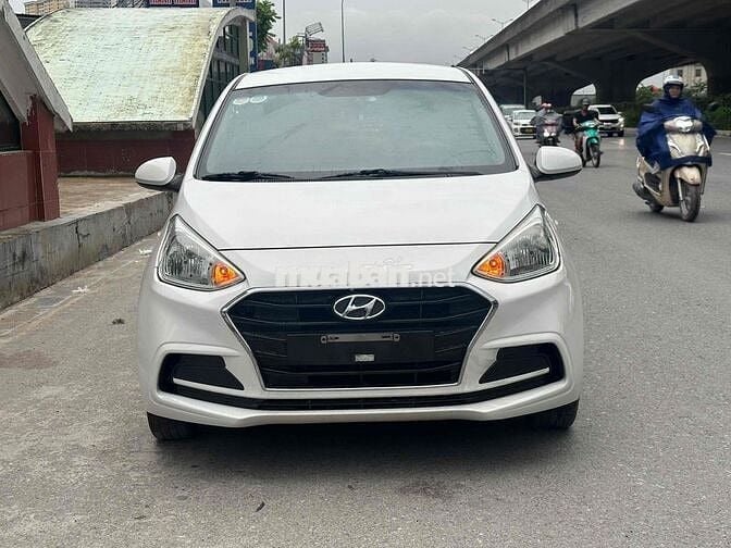 Hyundai Grand i10 2020 Sedan 1.2 MT Base - 94000 k
