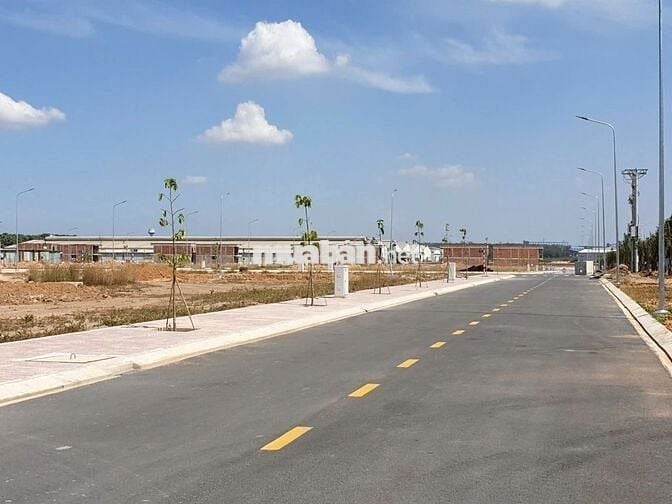 LÔ ĐẤT CÁCH SÂN BAY LONG THÀNH 5KM, SỔ SẴN, GIÁ 13TR/M2, 120M2