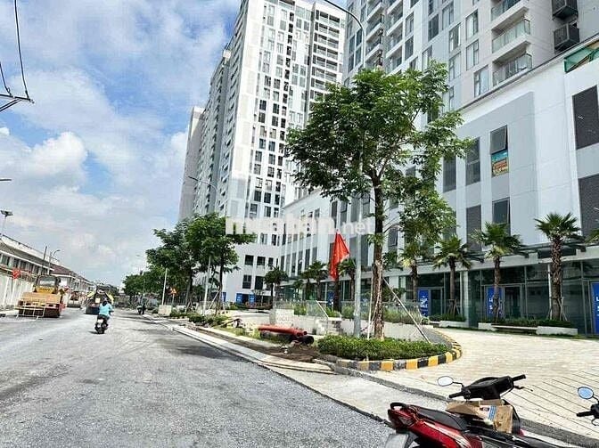 HIẾM! Lô đất hẻm xe hơi CHỉ 4,5Tỷ ngay Vạn Phúc City Hiệp Bình Phước
