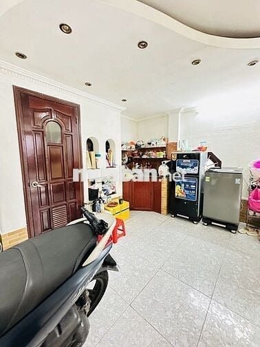 Bán 2 tầng Điện Biên Phủ BìnhThạnh, giáp Q1,hẻm 4m, DT60m², nhỉnh 7Tỷ.