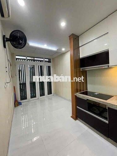NHÀ 4PN 4WC 1 TRỆT 2 LẦU FULL NỘI THẤT GIÁ TỐT CMT8 QUẬN 10💕💕💕