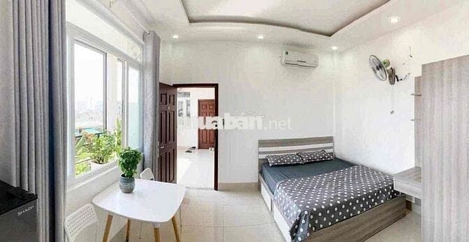 Cho thuê Studio full nội thất cách UFM 200m, sát Quận 4, gần quận 1