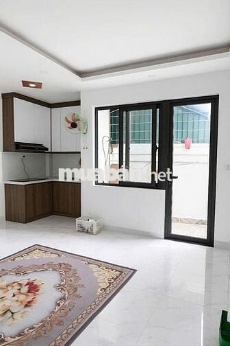 Bán chung cư mini 2PN, 1VS, 50m2, đầy đủ PCCC tại Chùa Láng, Đống Đa
