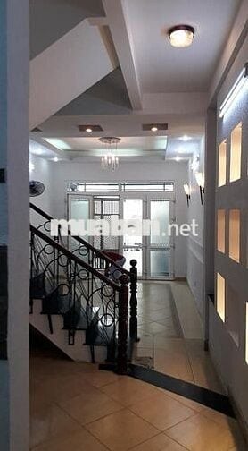 Nhà hẻm Ngô Tất Tố. P.22. Bình Thạnh 3.8x13.5m. 2 tầng; 4PN 3WC; 18tr