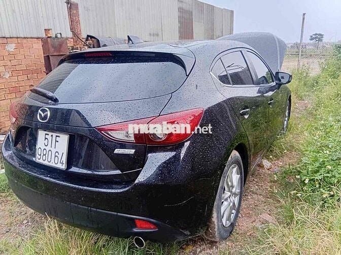 Mazda 3 2016 1.5 AT Hatchback - 76000 km