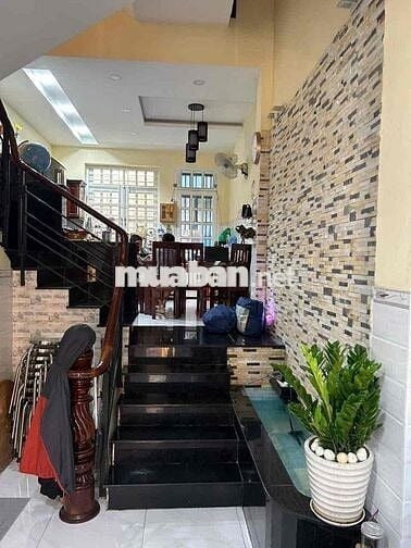 cần cho thuê nhà Bùi mình trực p5 q8