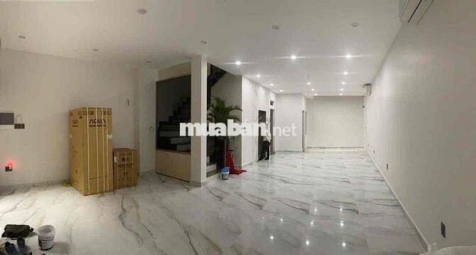 Cho thuê VP 200m2 Hồ Văn Huê nhà mới trệt lầu ban công thoáng mát