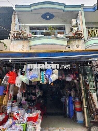 Nhà xe hơi tới cửa 66m2, 2PN/2WC, 2tỷ150, tại xã Qui Đức, Bình Chánh