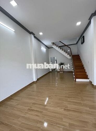 Mặt bằng tầng trệt hẻm xe tải vòng xoay Đầm Sen