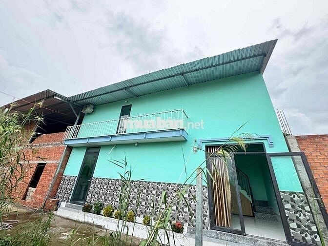 Nhà mới xây 40m2: 1 trệt 1 lầu có phòng ngủ dưới trệt