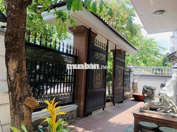 QUẬN 7: BIỆT THỰ  NẰM TOẠ LẠC TẠI KDC VEN SÔNG - SIÊU VIP. Giá 52ty3.