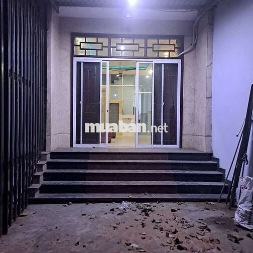 CHO THUÊ NHÀ MT TIỆN MUA BÁN KINH DOANH