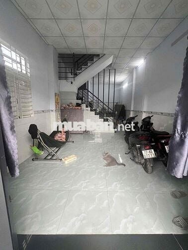 cho thuê nhà nguyên căn đường bê tông 5m nhà lầu suốt sạch sẽ ở liền