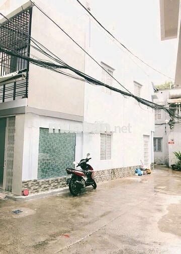Cho thuê nhà nguyên căn.Đường Cách Mạng Tháng Tám.Phường 13.Quận 10.