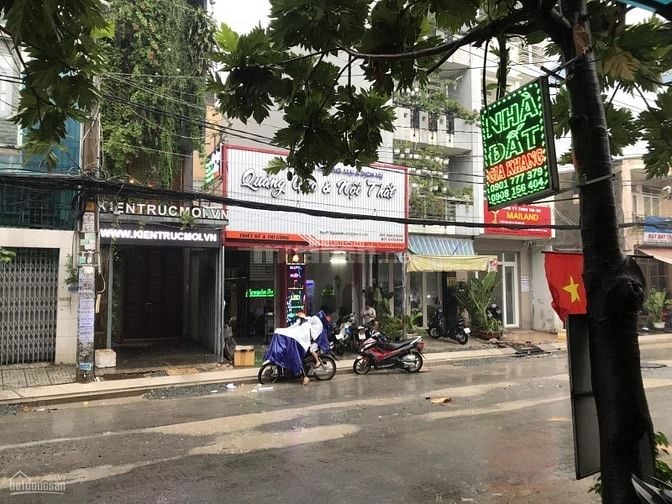  Bán nhà  Mặt tiền 528 dg 3 Tháng 2, Quận 10. DT: 4x24m. CN: 95m2 - Gi