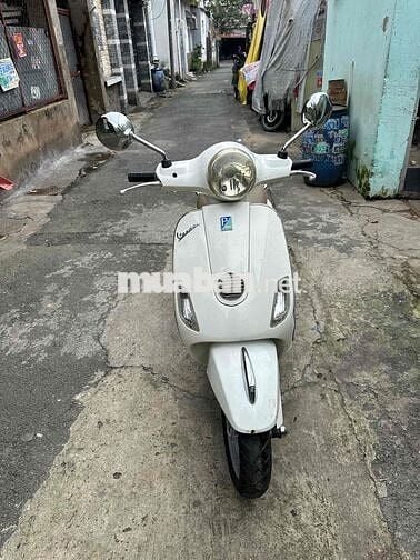 nhà dư xe cần bán xe vespa đời 2011 biển thủ đức