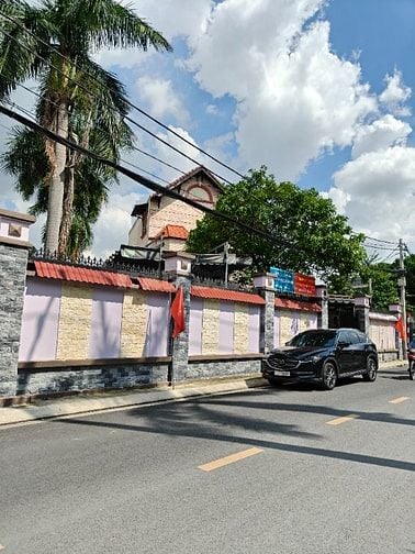 Bán Biệt Thự Mặt Tiền Đường 20m D4, P.Tân Chánh Hiệp, Q12, 20mx27m