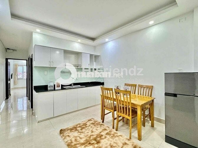 Căn Hộ 2PN Cửa Sổ Thang Máy Full NT Rộng 55m2 Ngay Đại Học Hoa Sen Q10