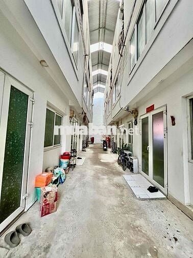 Nhà Sạch DT 90m2 1Trệt 2Lầu 3Pn 2Wc  Ngay Ngã Tư Ga