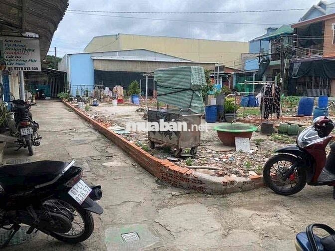 đất sổ riêng thổ cư. lô góc 2 mặt đường. Lái Thiêu.