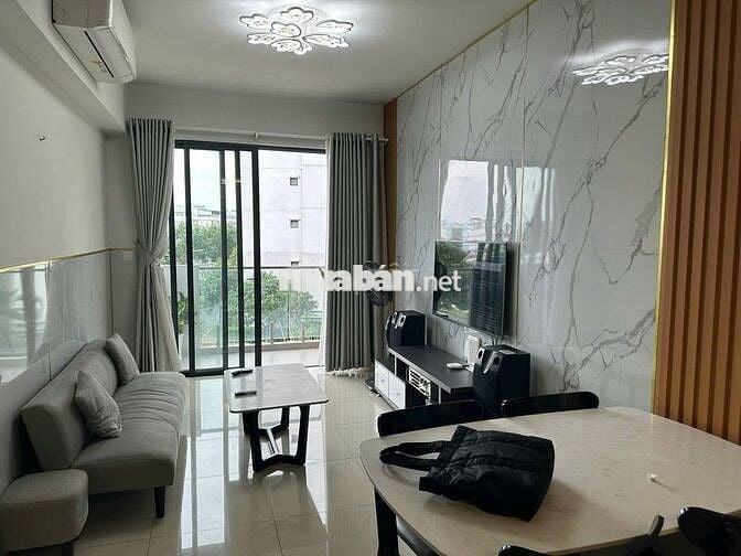 Bán căn hộ 2pn 1wc DT 63m2 khu Emerald Celadon city